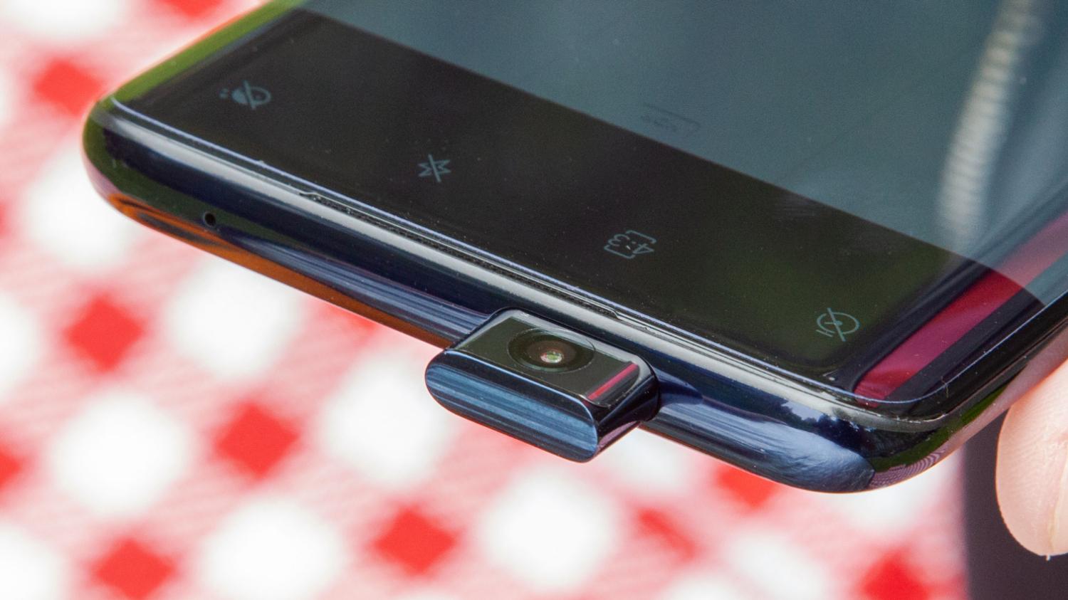 OnePlus 7 Pro Pop-Up Camera: Gimmicky or Good?